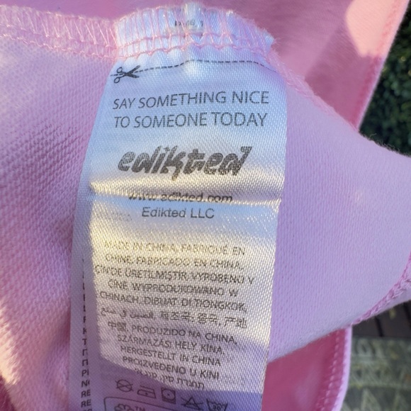 Edikted Light Pink Bambi Open-Back T-Shirt Small - Picture 8 of 11